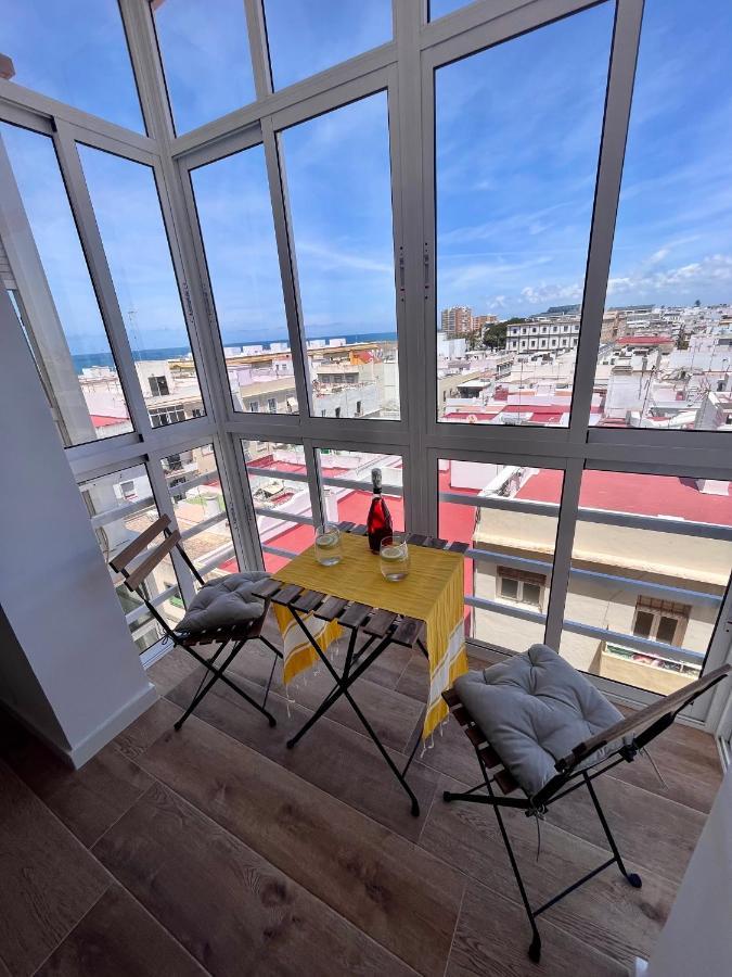 Gatu El Mirador De La Vina, Preferente Mayores De 25 Anos Y Familias 加的斯 外观 照片