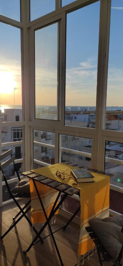 Gatu El Mirador De La Vina, Preferente Mayores De 25 Anos Y Familias 加的斯 外观 照片